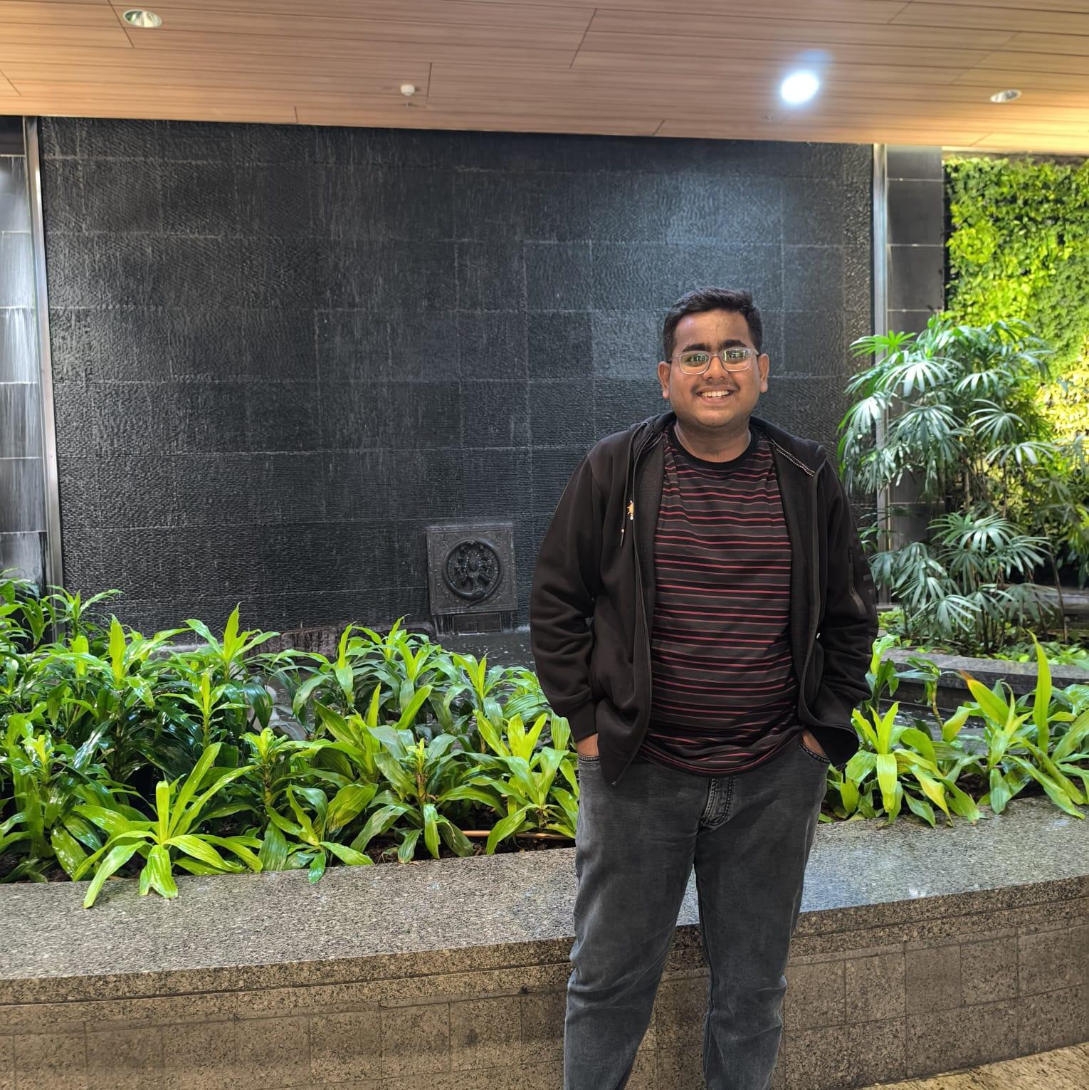 Ritesh Deepak Sakhare